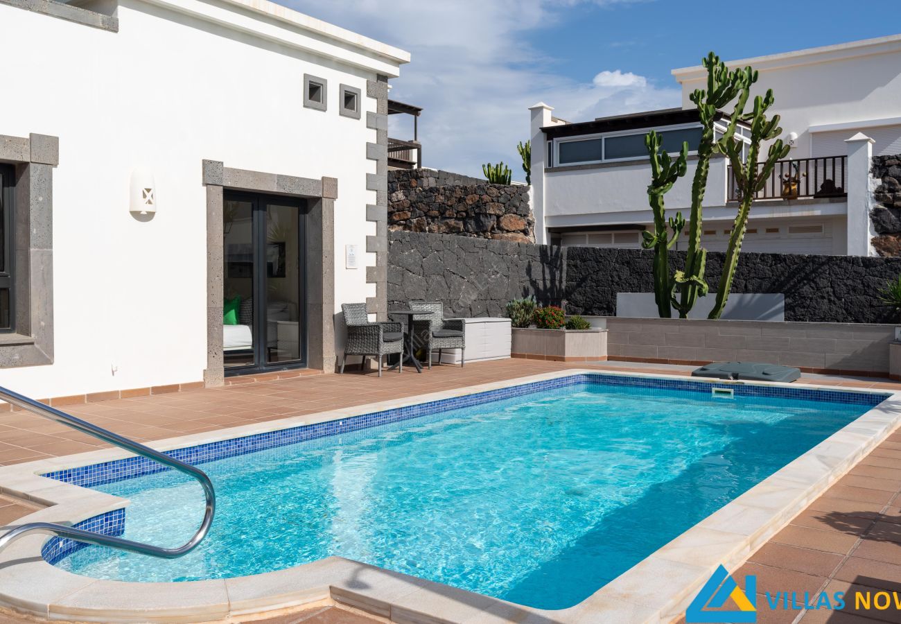 Villa en Playa Blanca - 144 - Casa Bonita (LH144)