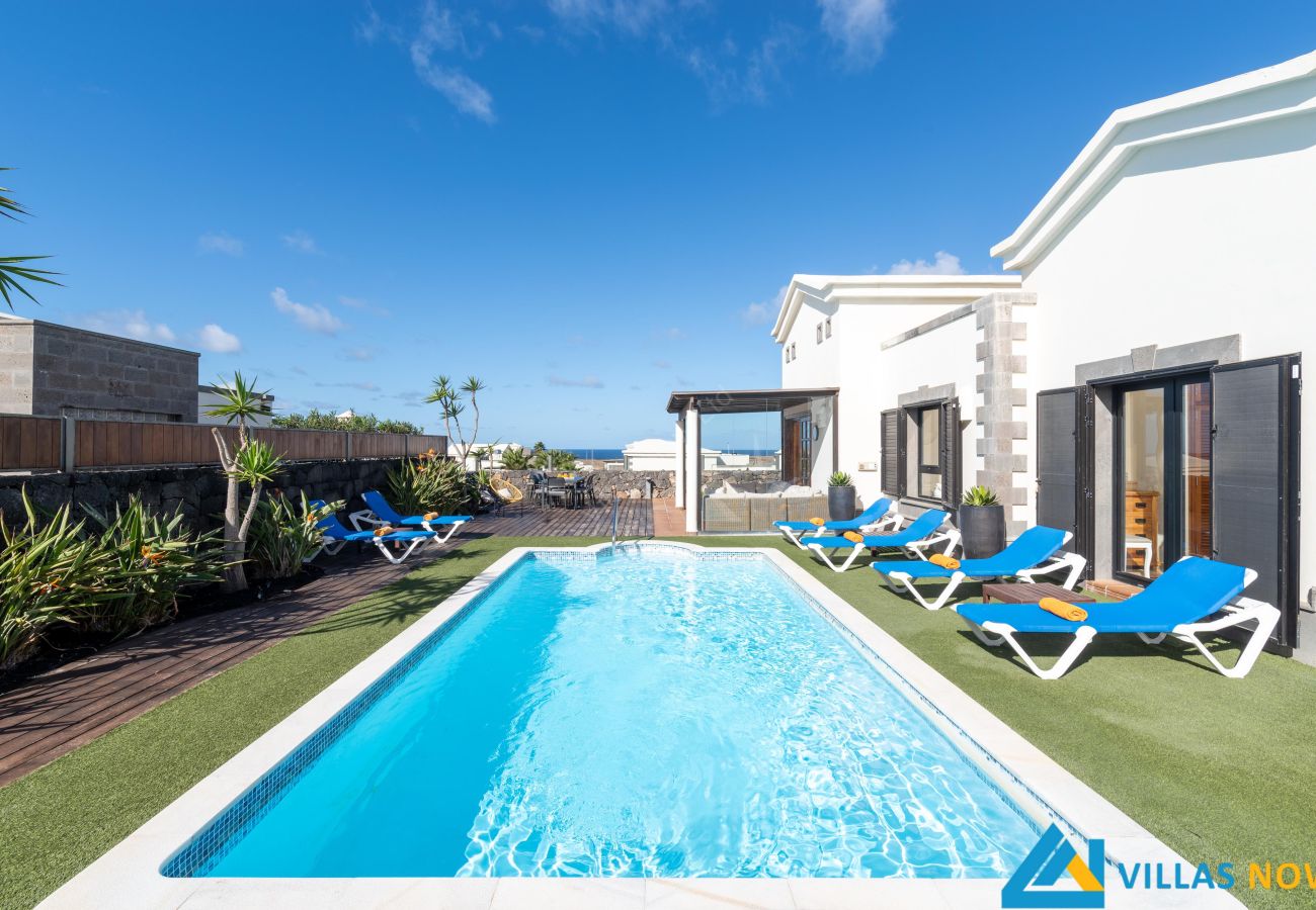 Villa en Playa Blanca - 204 - Casa Braeside (LH204)