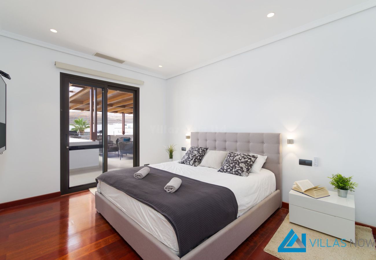 Villa Vista Del Mar - Puerto Calero - Master Bedroom