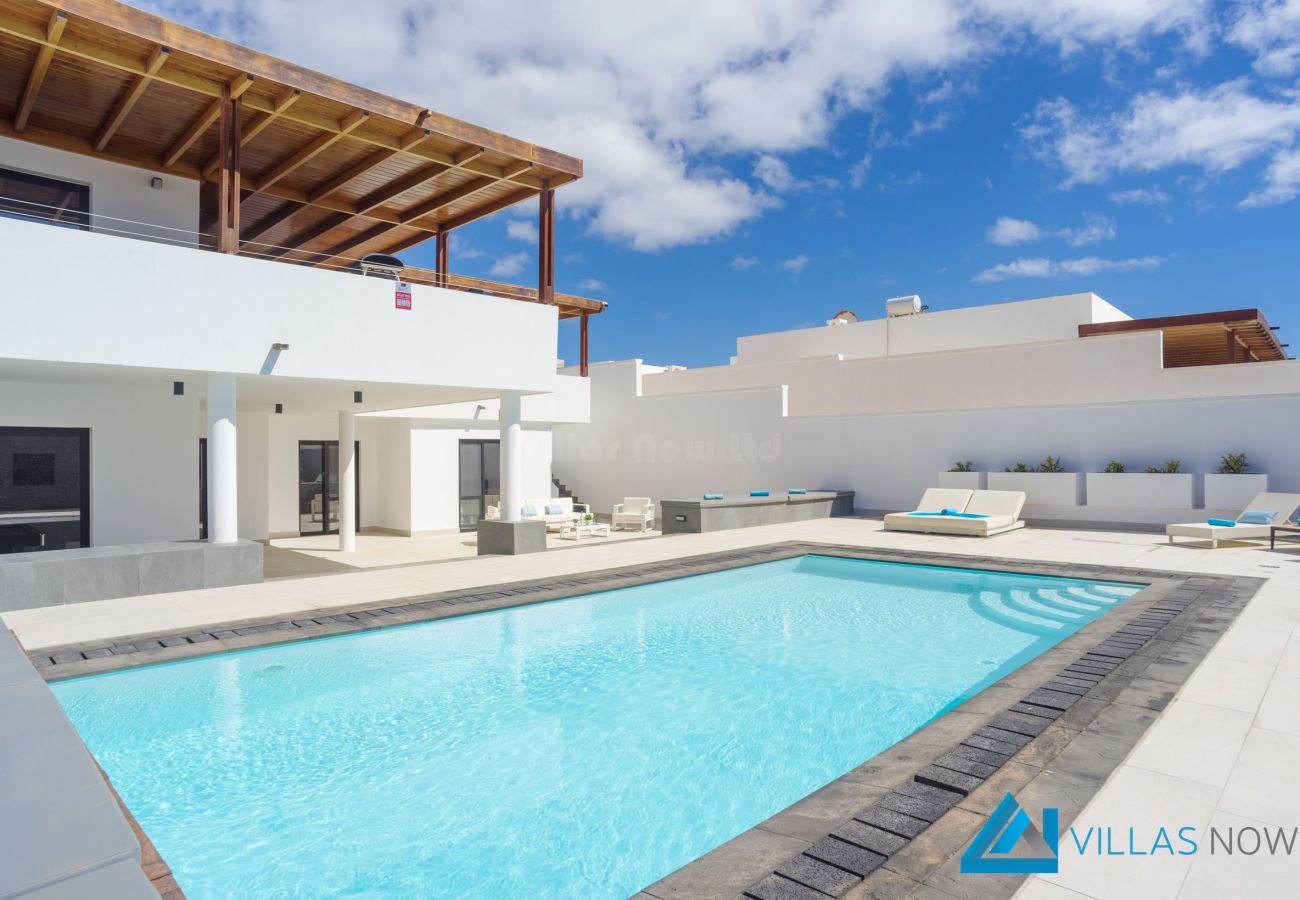 Villa Vista Del Mar - Puerto Calero - Pool & Upper Terrace