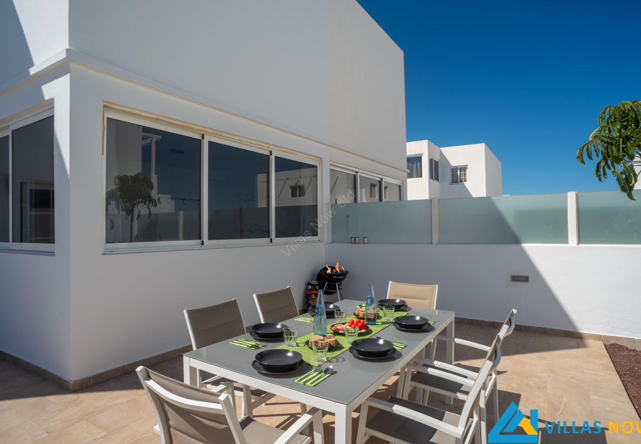 Villa en Playa Blanca - 233 - Villa Geny (LH233)