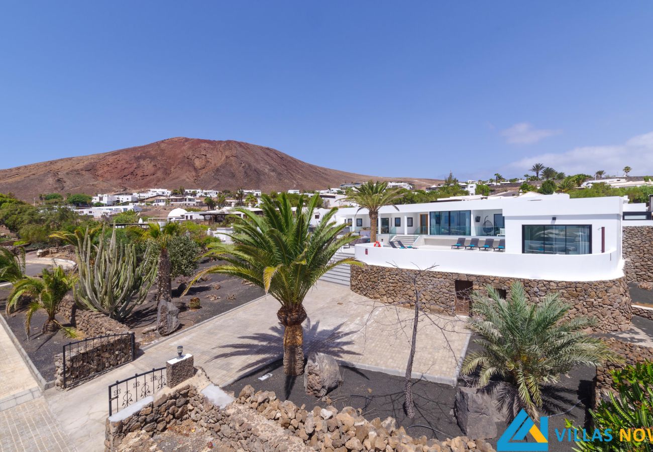 Villa en Playa Blanca - 236 - Casa Yasmine (LH236)