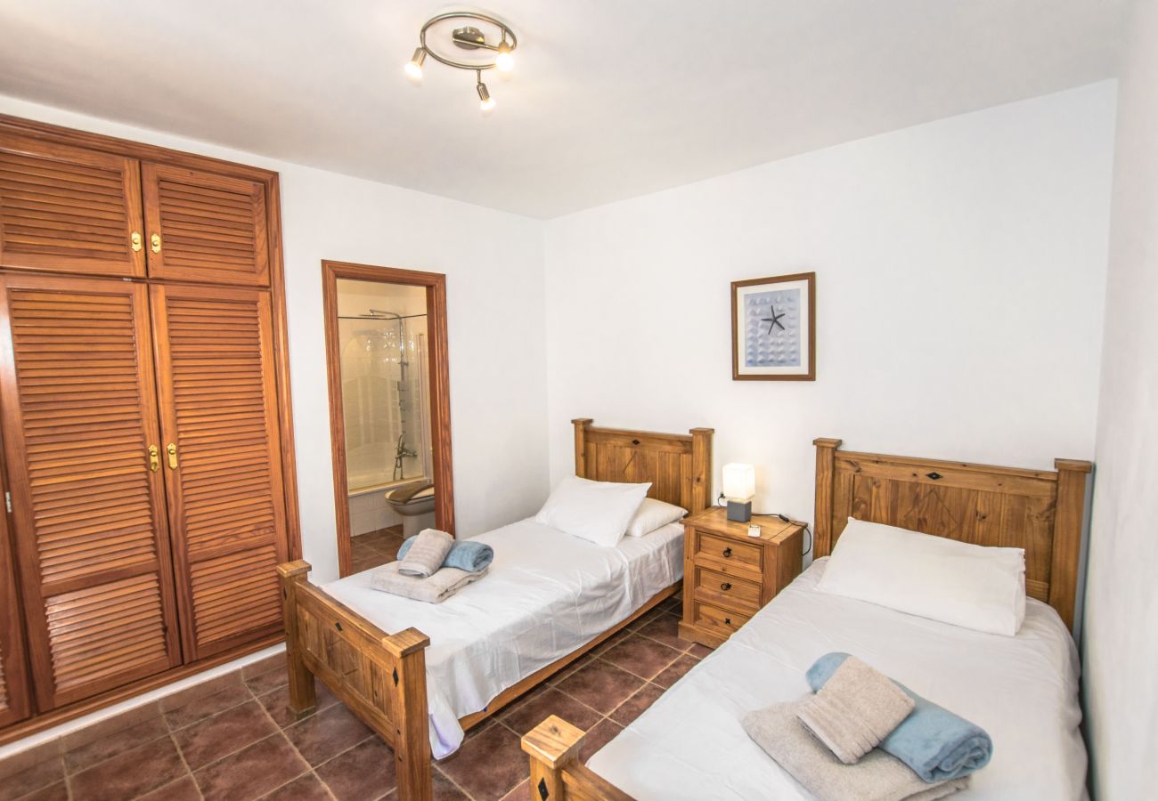 Villa Elise (LH104) - Twin Bedroom with Ensuite Bathroom 