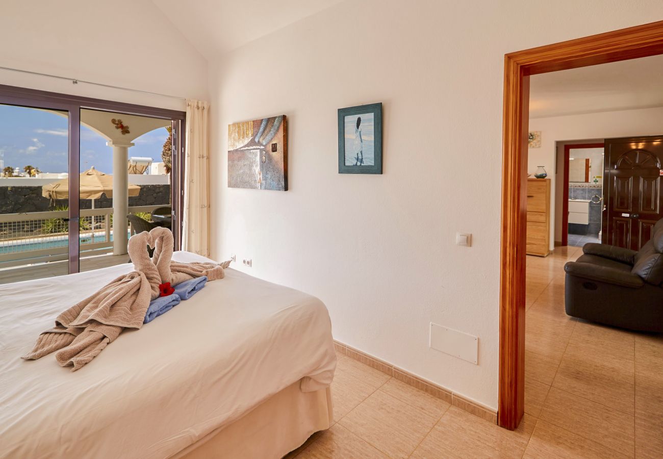 Villa Del Sol - Master Bedroom with Super King Bed