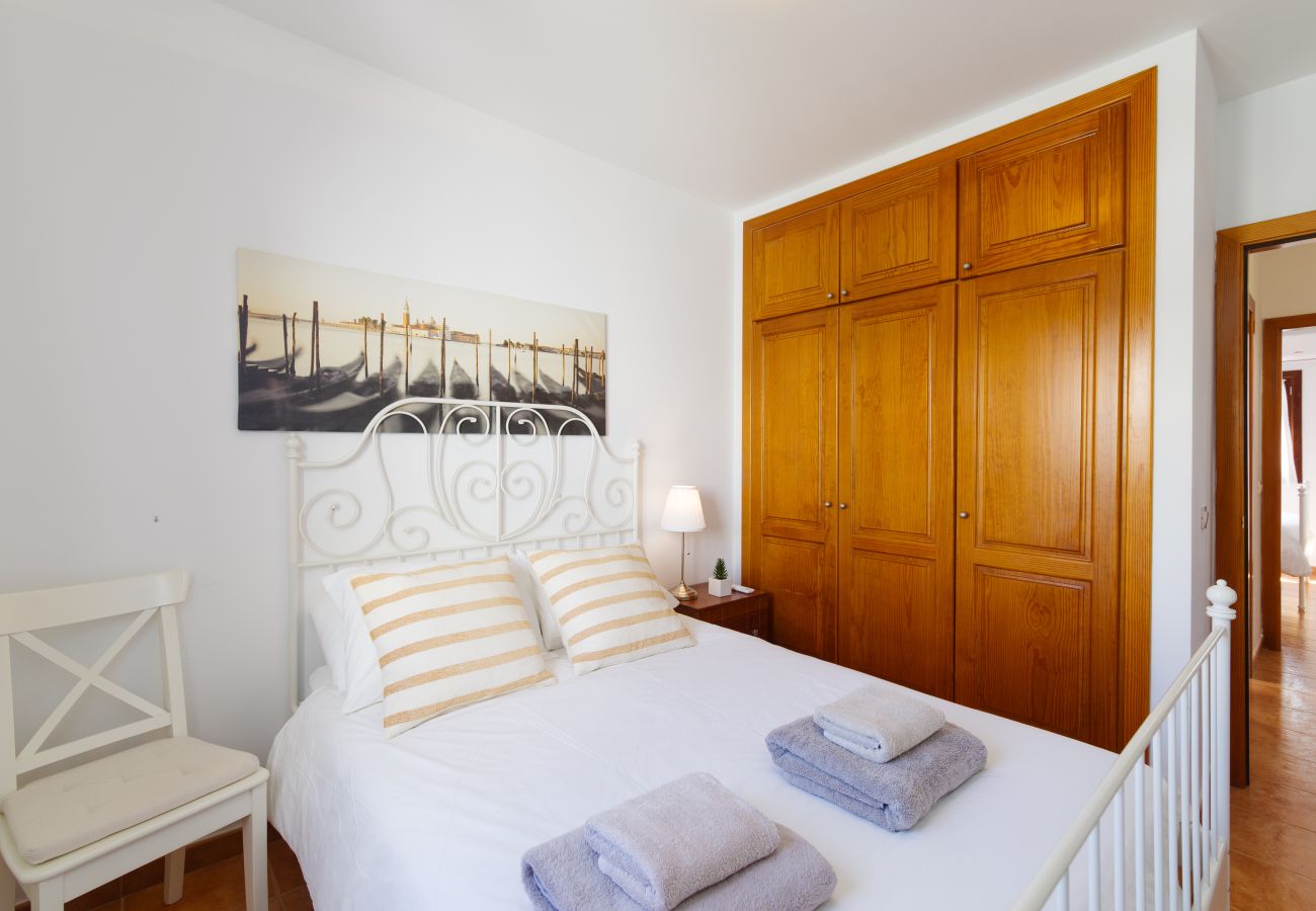 Casa Reinosa - Double Bedroom with Air Conditioning 