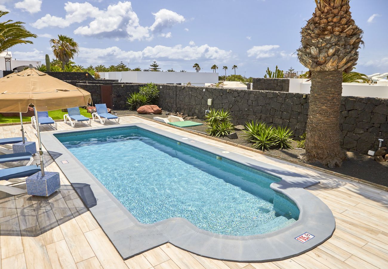 Villa Del Sol - Swimming Pool & Garden