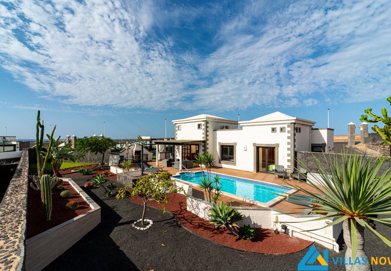 Villa in Playa Blanca - 144 - Casa Bonita (LH144)