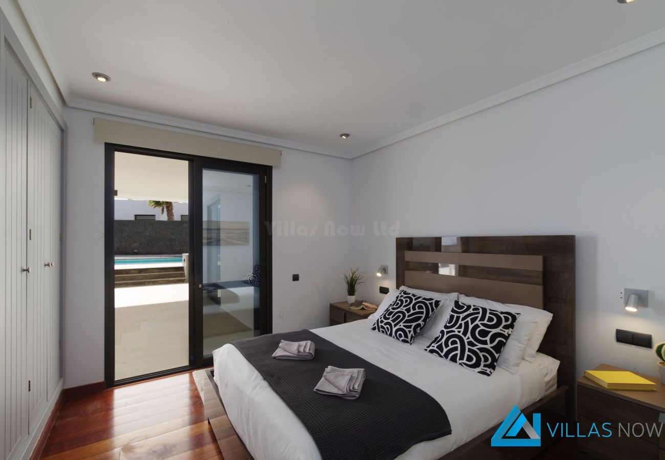 Villa Vista Del Mar - Puerto Calero - Bedroom