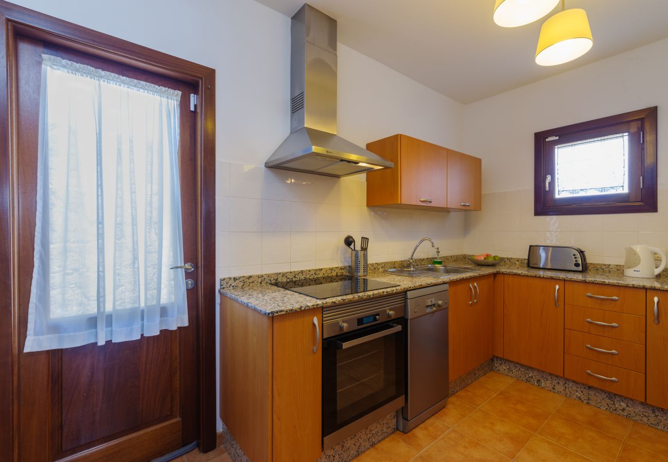 Casa Reinosa - Well Equipped Kitchen 