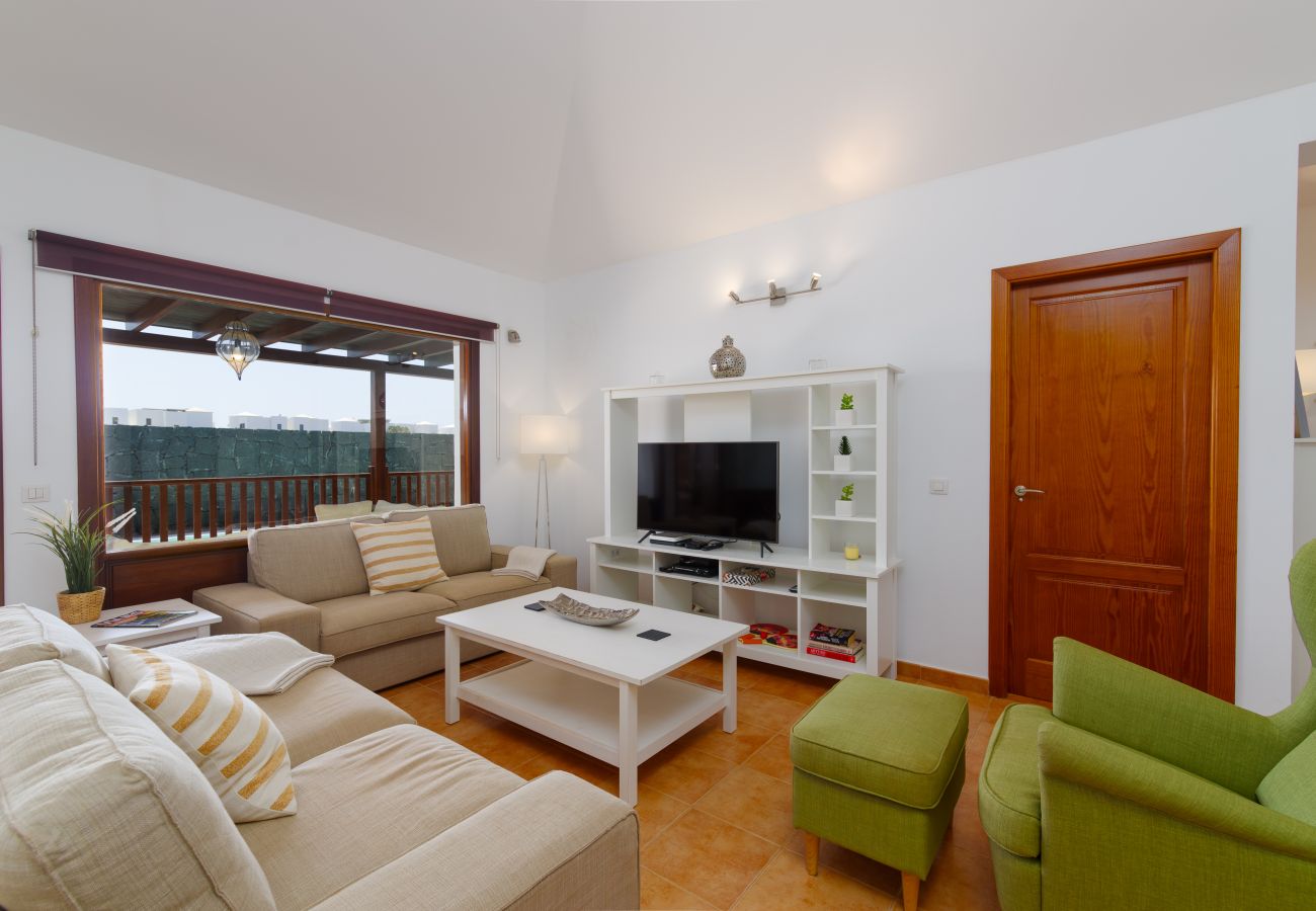 Casa Reinosa - Lounge with extensive TV Package